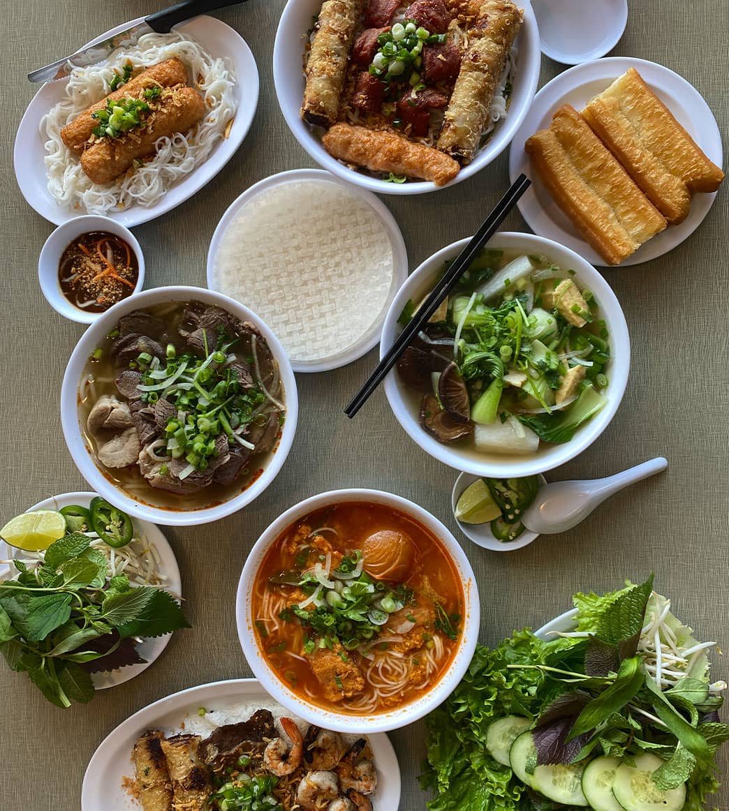 vietnamese food spread